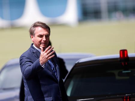 Comunicação sobre coronavírus expõe falta de liderança e pressiona Bolsonaro